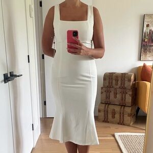 Laundry By Shelli Segal Elegant White Midi Trumpet Form Fitting Evening Dress